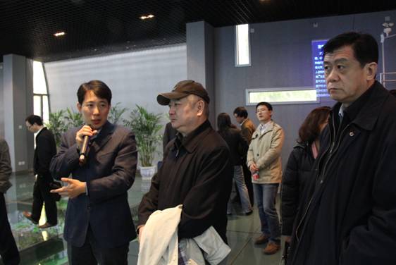 全国人大法工委调研组到监测中心调研